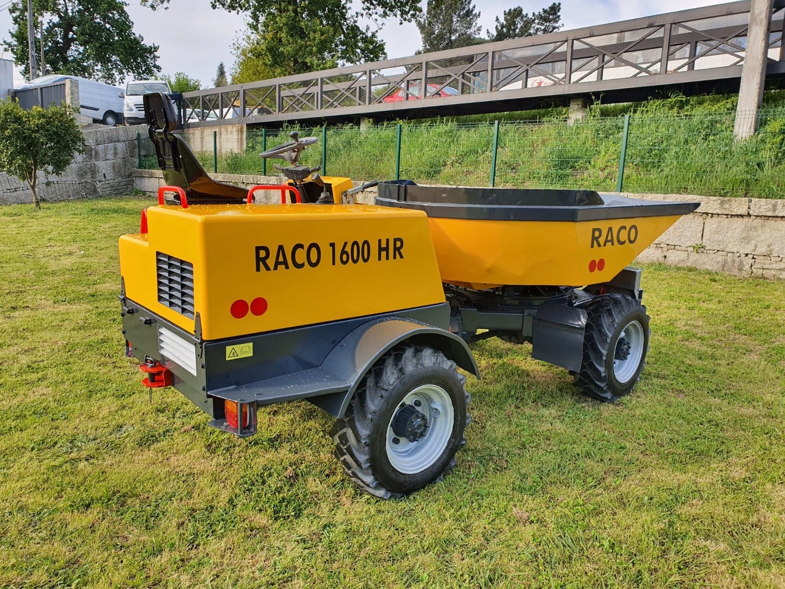 Raco 1600 HR :: Inercubo