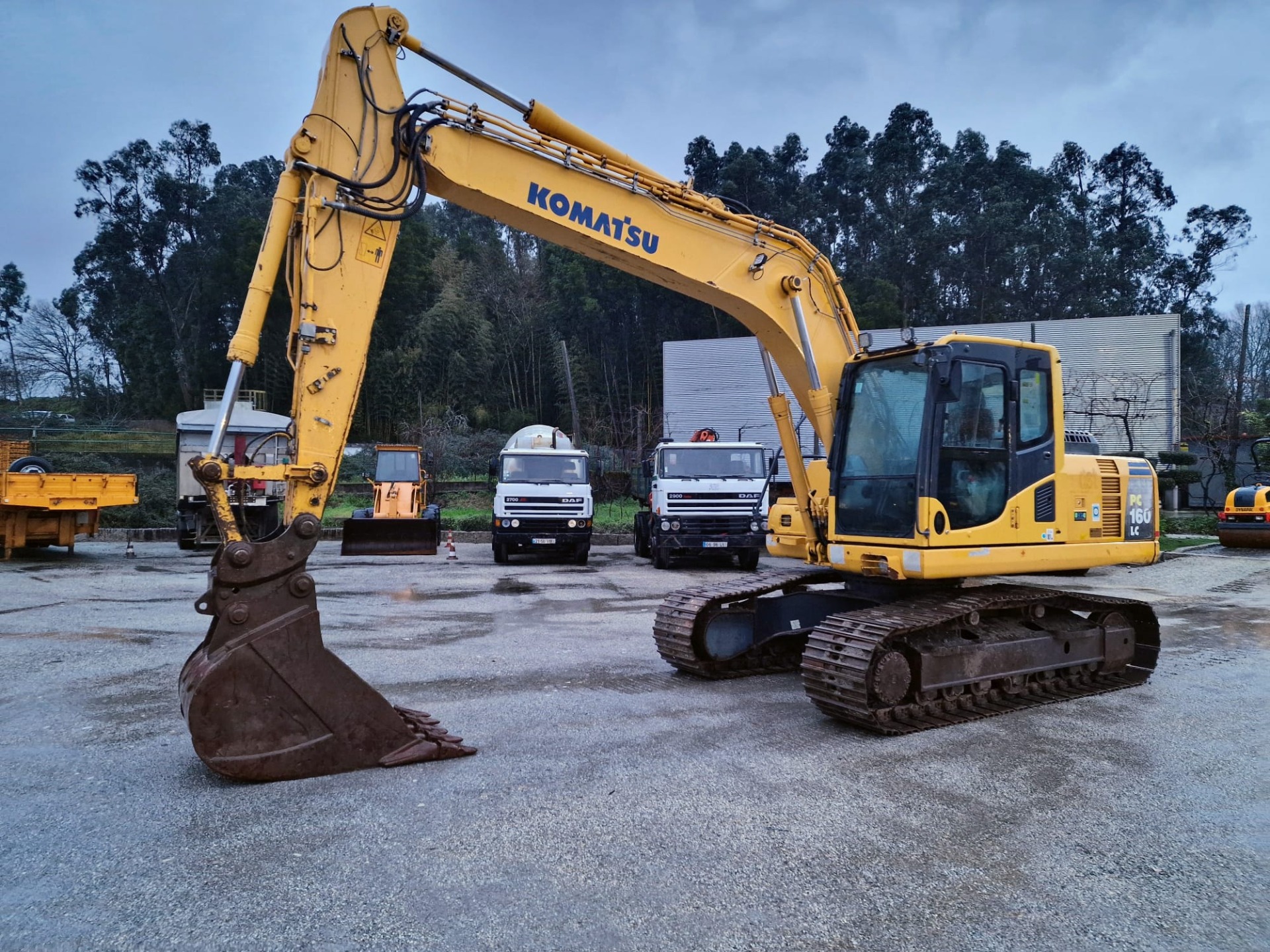 Komatsu PC160